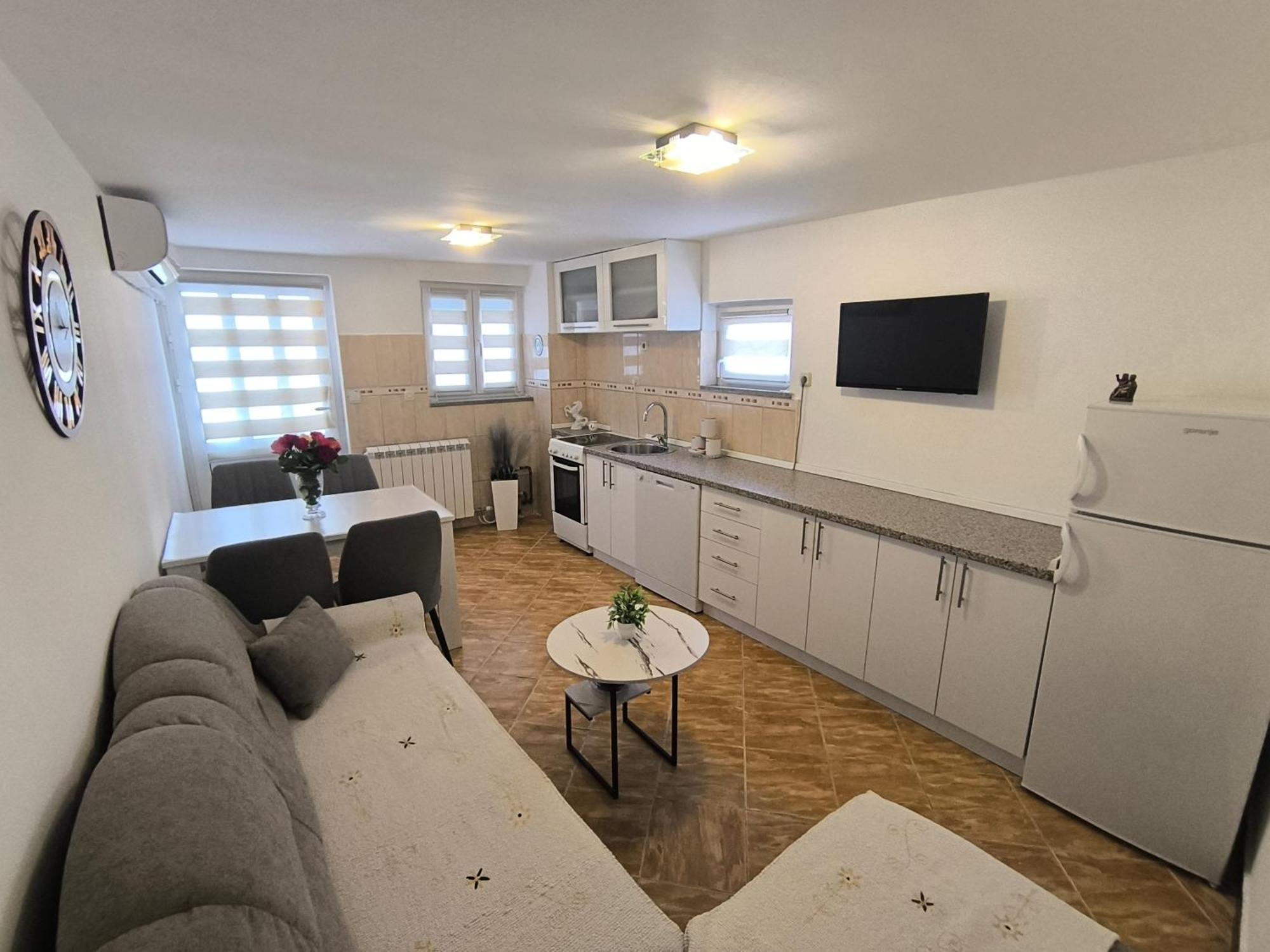 Apartman Vukalovic 트레빈예 외부 사진